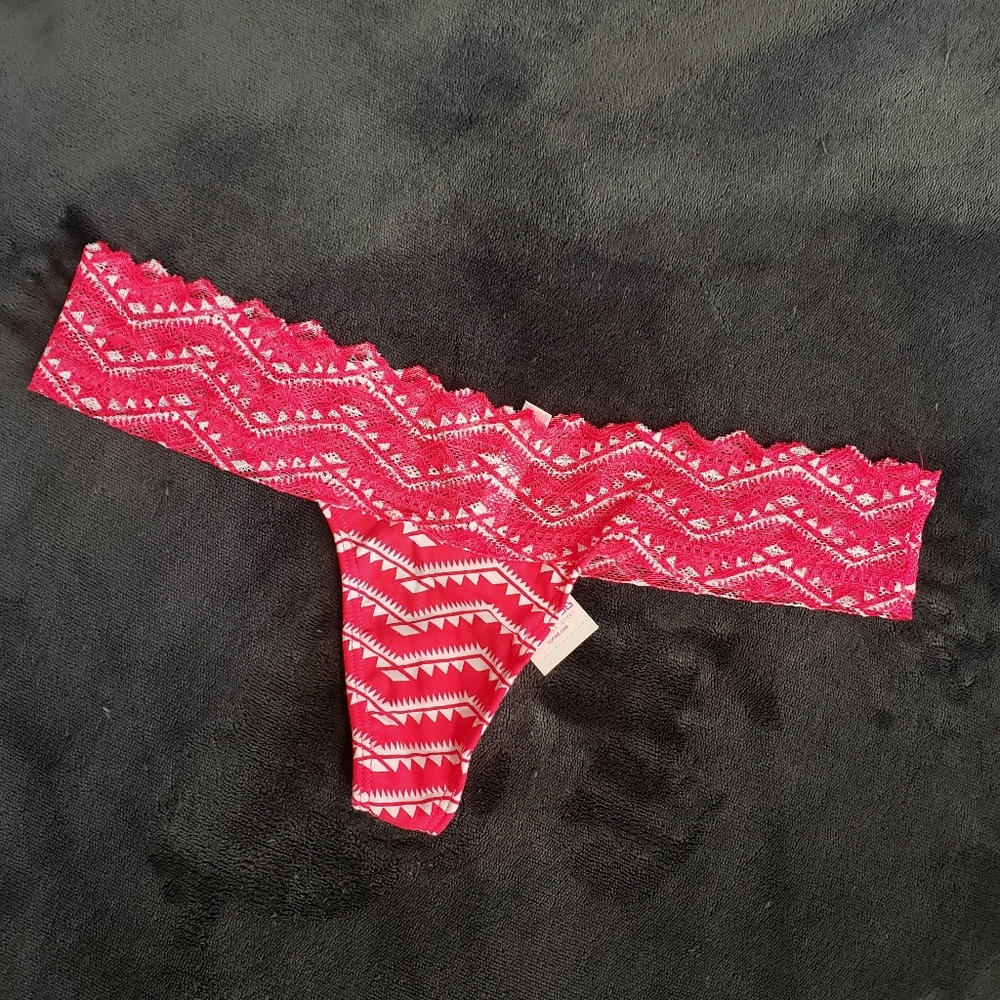 NWT - New Victoria's Secret PINK Thong